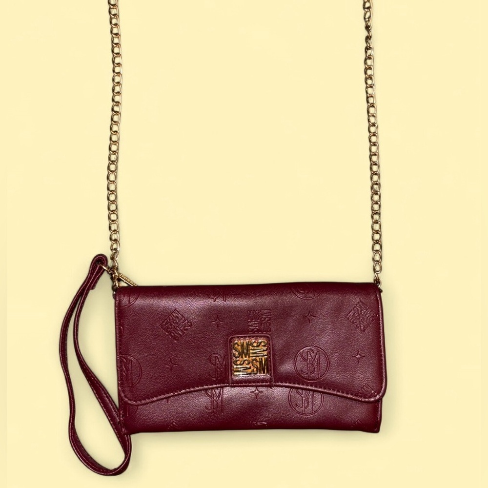 Steve Madden Embossed Logo Wristlet/Clutch w/ Chain • Burgundy - Picture 5 of 13